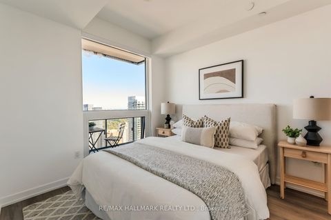 Photo 12 at 2902 - 39 Roehampton Avenue, Mount Pleasant West, Toronto