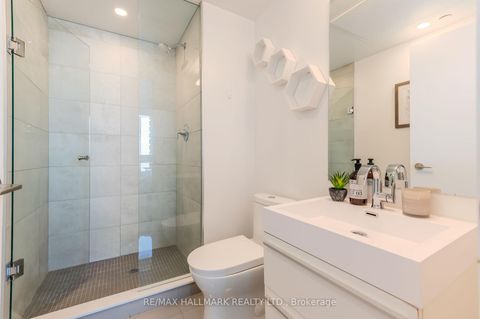 Photo 14 at 2902 - 39 Roehampton Avenue, Mount Pleasant West, Toronto