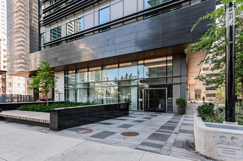Photo 23 at 2902 - 39 Roehampton Avenue, Mount Pleasant West, Toronto