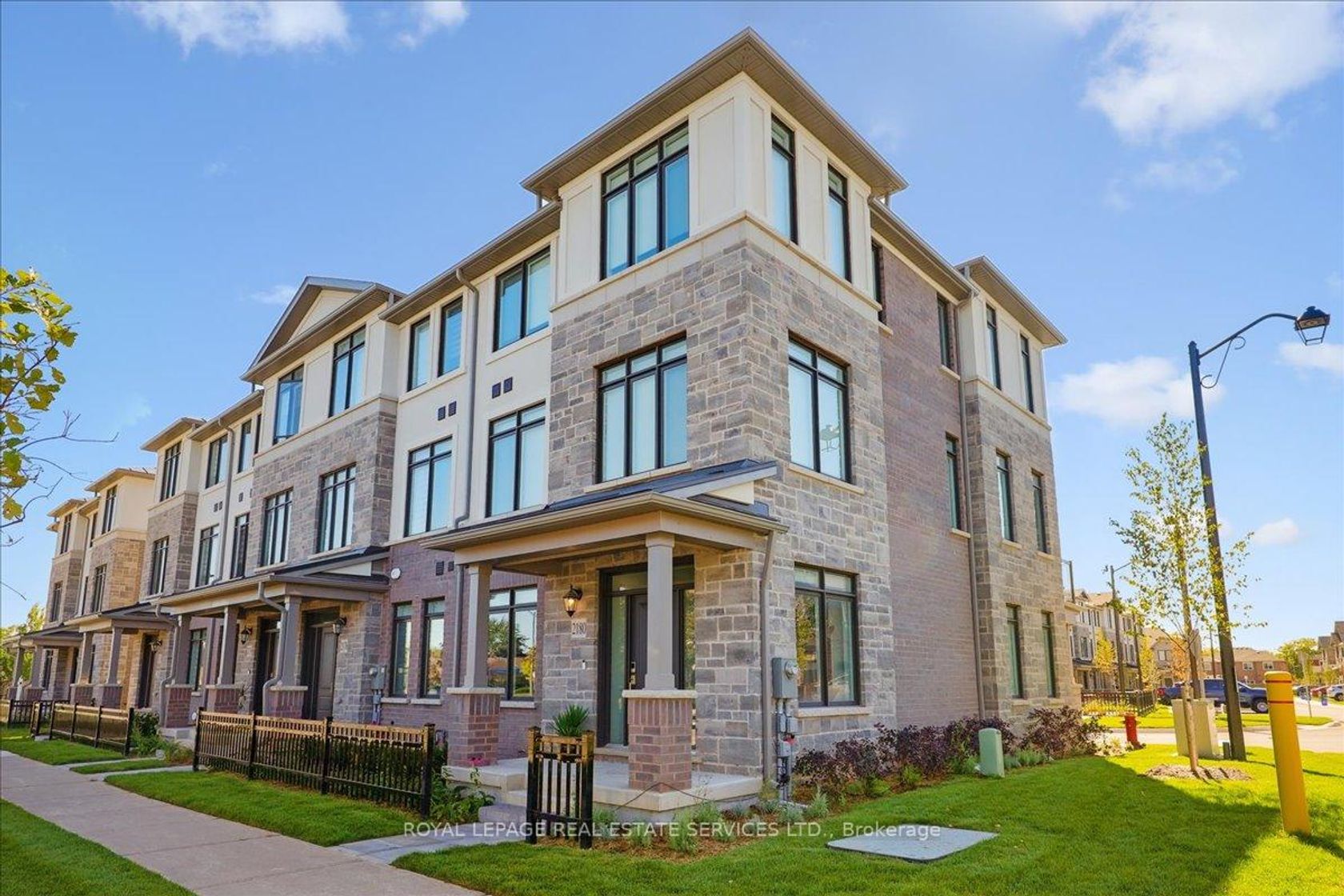 2180 Postmaster Drive, WM Westmount, Oakville 