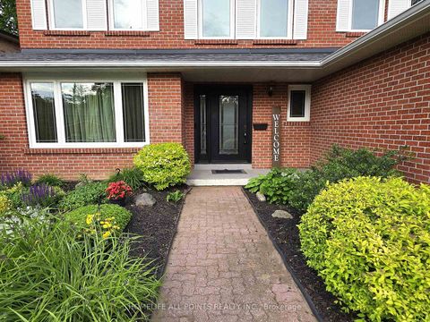 Photo 2 at 188 BROWNING Trail, Letitia Heights, Barrie Photo 2 at 188 BROWNING Trail, Letitia Heights, Barrie
