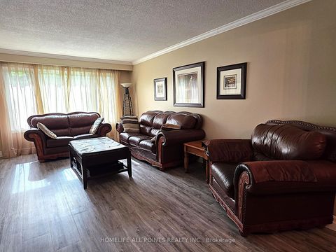 Photo 4 at 188 BROWNING Trail, Letitia Heights, Barrie Photo 4 at 188 BROWNING Trail, Letitia Heights, Barrie