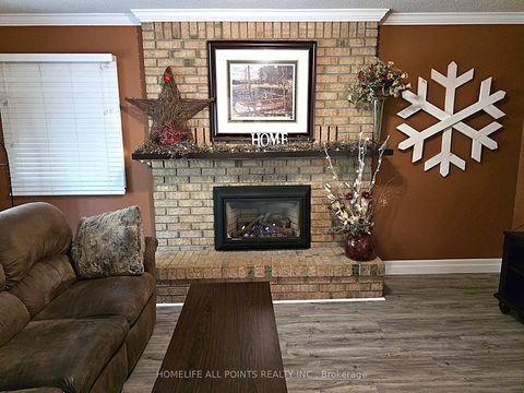 Photo 11 at 188 BROWNING Trail, Letitia Heights, Barrie