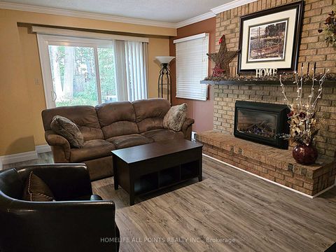 Photo 12 at 188 BROWNING Trail, Letitia Heights, Barrie Photo 12 at 188 BROWNING Trail, Letitia Heights, Barrie