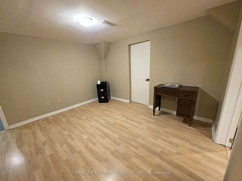 Photo 37 at 188 BROWNING Trail, Letitia Heights, Barrie