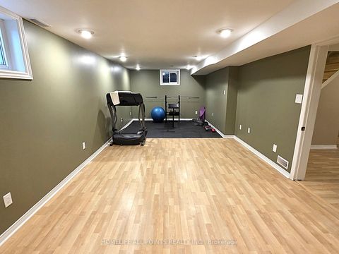 Photo 39 at 188 BROWNING Trail, Letitia Heights, Barrie