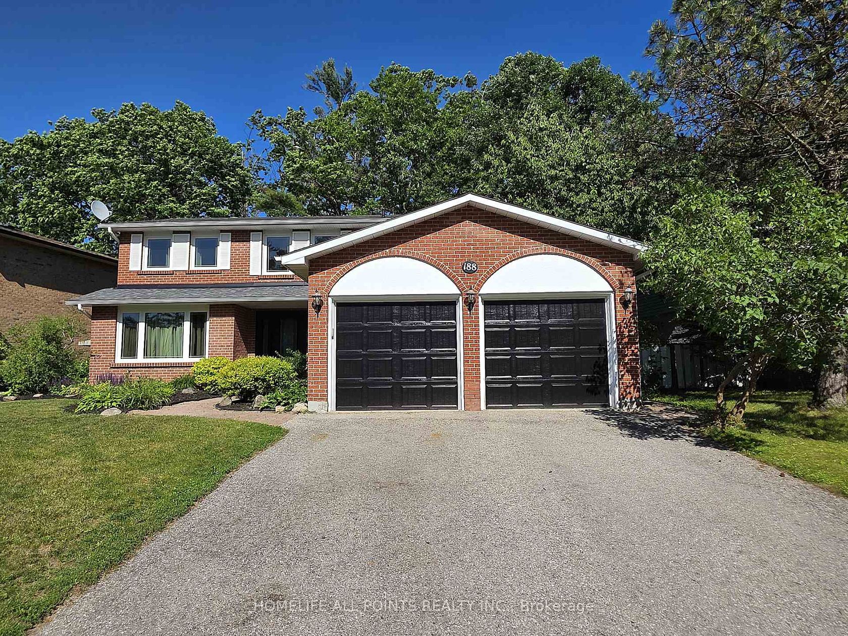 188 BROWNING Trail, Letitia Heights, Barrie photo number 2 188 BROWNING Trail, Letitia Heights, Barrie photo number 2