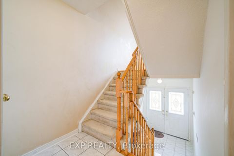 Photo 7 at 163 Sassafras Circle, Patterson, Vaughan