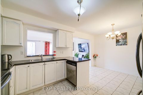 Photo 11 at 163 Sassafras Circle, Patterson, Vaughan