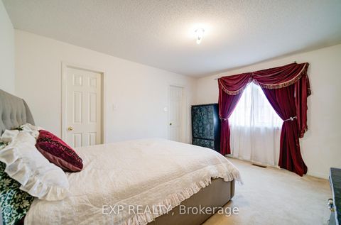 Photo 21 at 163 Sassafras Circle, Patterson, Vaughan