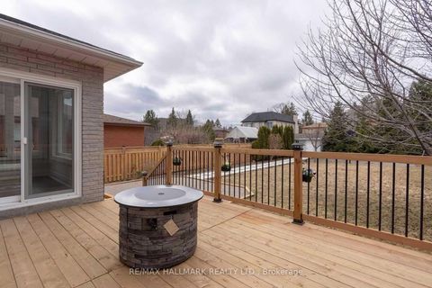 Photo 18 at 46 Yongehurst Road, North Richvale, Richmond Hill