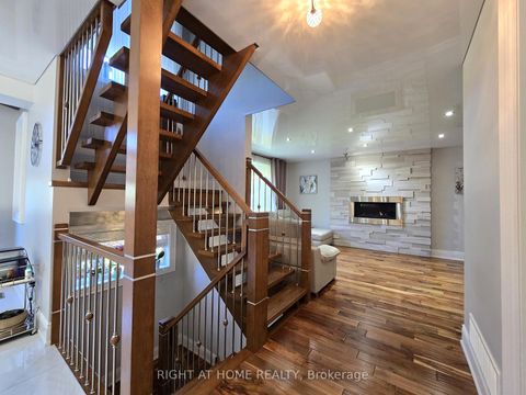 Photo 13 at 963 Northern Prospect Crescent, Wyndham, Newmarket