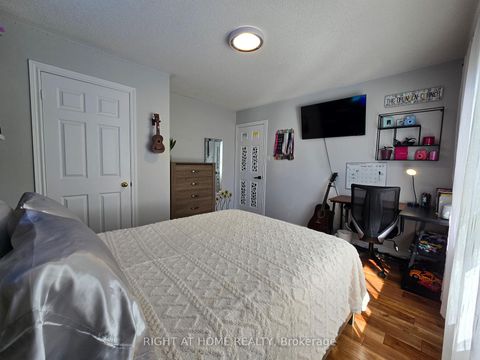 Photo 25 at 963 Northern Prospect Crescent, Wyndham, Newmarket