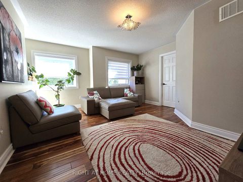 Photo 33 at 963 Northern Prospect Crescent, Wyndham, Newmarket