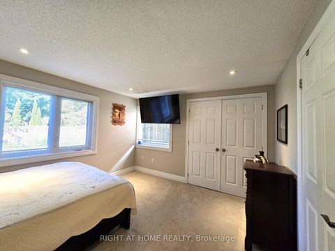 Photo 39 at 963 Northern Prospect Crescent, Wyndham, Newmarket