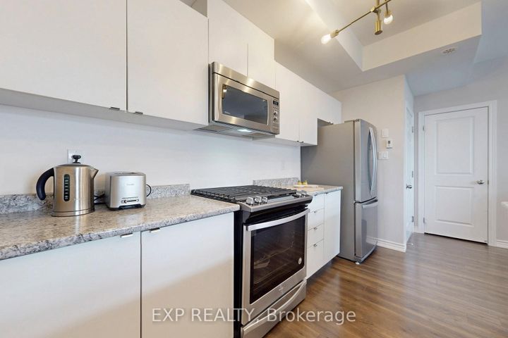 Photo 6 at 94 - 2584 William Jackson Drive, Duffin Heights, Pickering