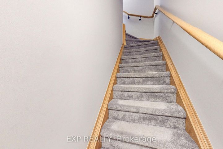 Photo 25 at 94 - 2584 William Jackson Drive, Duffin Heights, Pickering