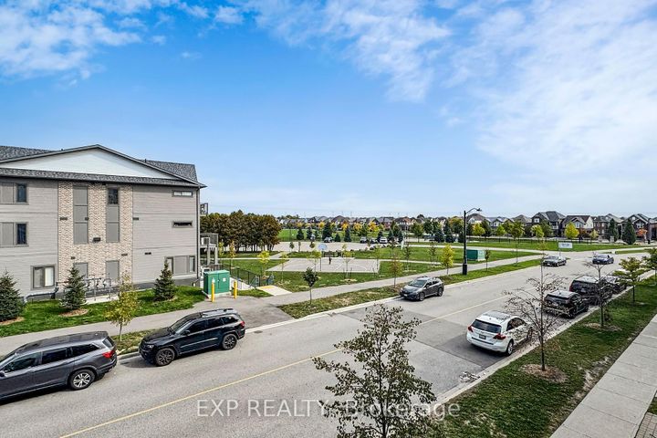Photo 31 at 94 - 2584 William Jackson Drive, Duffin Heights, Pickering