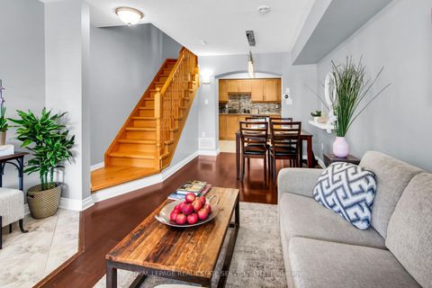 Photo 5 at 6 Tranter Trail, Birchmount, Toronto