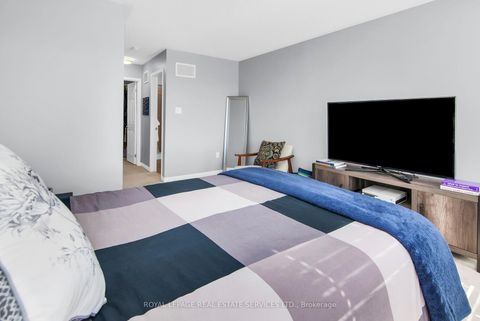 Photo 27 at 6 Tranter Trail, Birchmount, Toronto