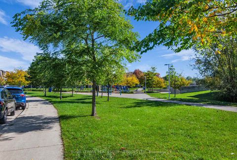 Photo 32 at 6 Tranter Trail, Birchmount, Toronto