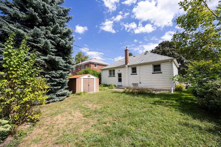 Photo 17 at 48 Minnewawa Road, Port Credit, Mississauga