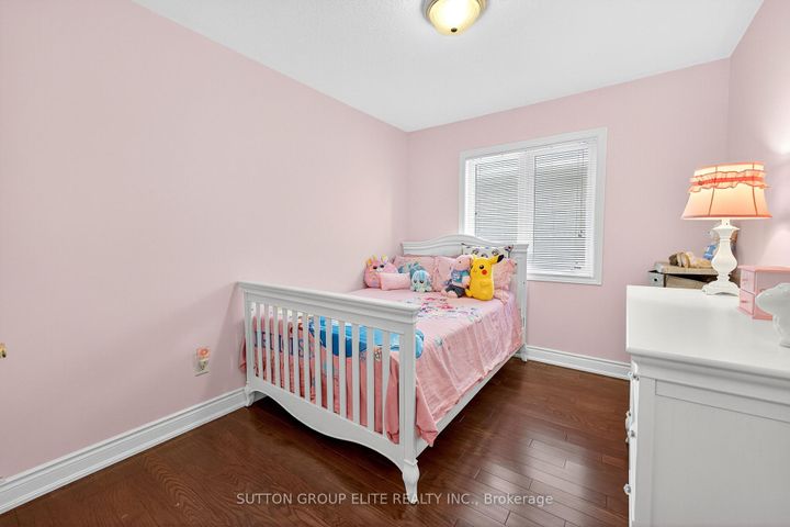 Photo 30 at 4307 Trail Blazer Way, Hurontario, Mississauga