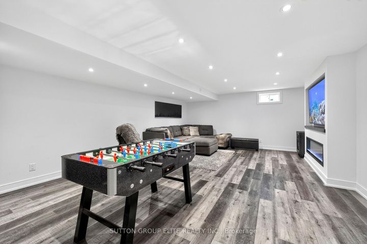 Photo 35 at 4307 Trail Blazer Way, Hurontario, Mississauga