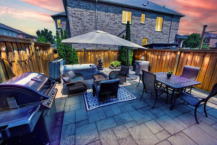 Photo 45 at 4307 Trail Blazer Way, Hurontario, Mississauga