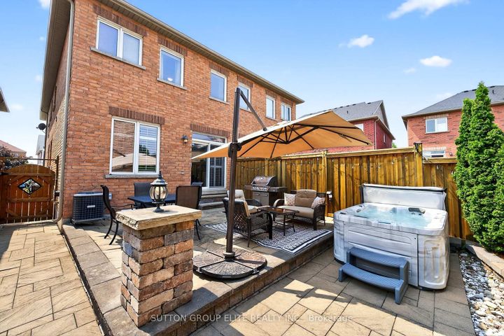 Photo 49 at 4307 Trail Blazer Way, Hurontario, Mississauga