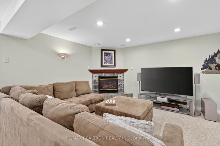 Photo 34 at 351 Kirby Crescent, Glenway Estates, Newmarket