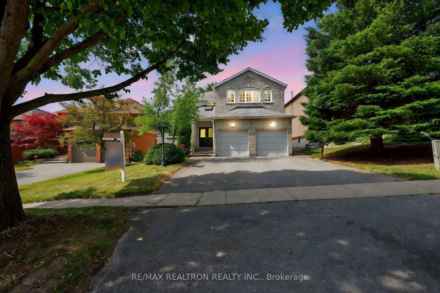 351 Kirby Crescent, Glenway Estates, Newmarket 2