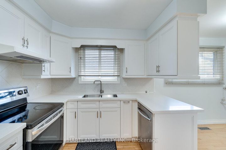 Photo 5 at 11 Maitland Avenue, Greeningdon, Hamilton