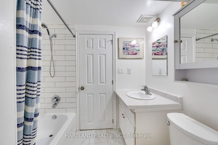 Photo 21 at 11 Maitland Avenue, Greeningdon, Hamilton