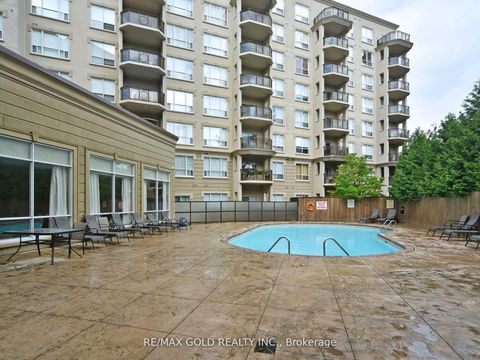 Photo 0 at 404 - 2 Maison Parc Court N, Lakeview Estates, Vaughan