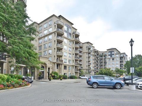 Photo 5 at 404 - 2 Maison Parc Court N, Lakeview Estates, Vaughan
