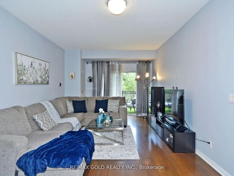 Photo 23 at 404 - 2 Maison Parc Court N, Lakeview Estates, Vaughan