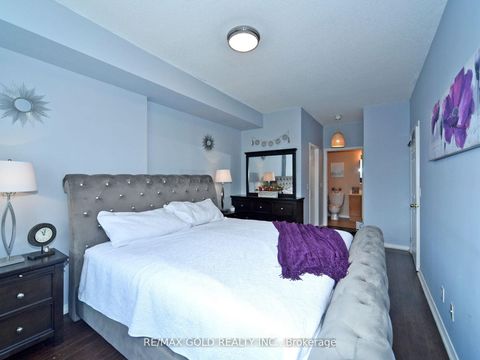 Photo 28 at 404 - 2 Maison Parc Court N, Lakeview Estates, Vaughan