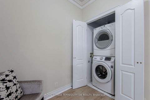 Photo 20 at 208 - 2 Clairtrell Road, Willowdale East, Toronto