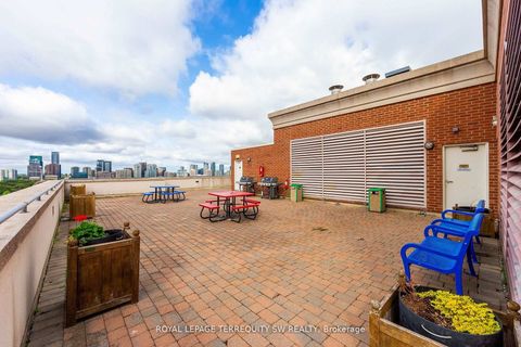 Photo 29 at 208 - 2 Clairtrell Road, Willowdale East, Toronto