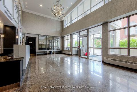 Photo 37 at 208 - 2 Clairtrell Road, Willowdale East, Toronto