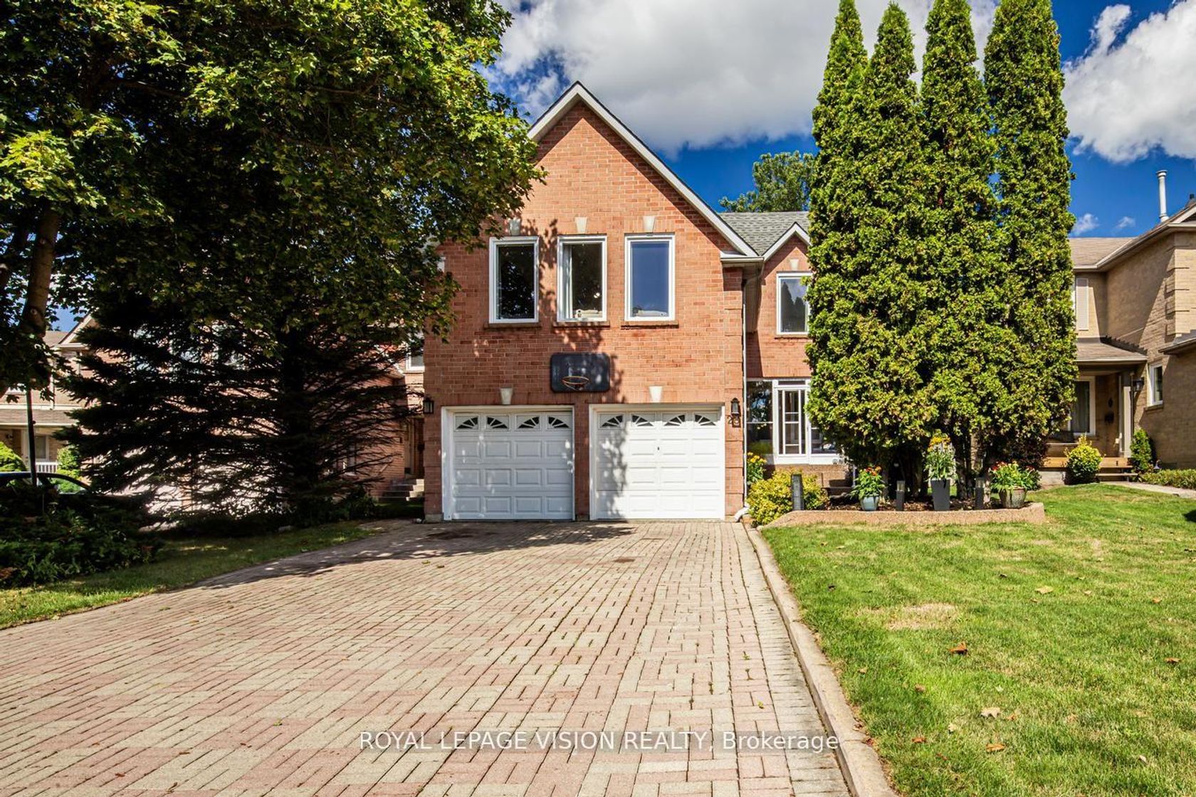 28 Valley Centre Drive S, Rouge E11, Toronto 