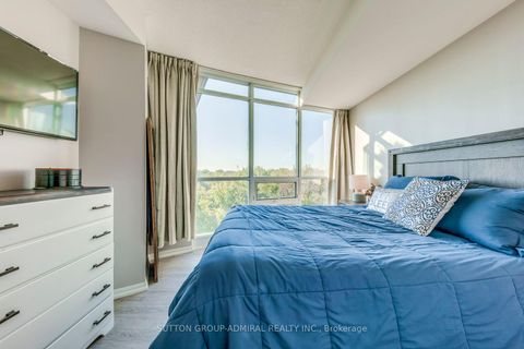 Photo 9 at 709 - 219 Fort York Boulevard, Niagara, Toronto