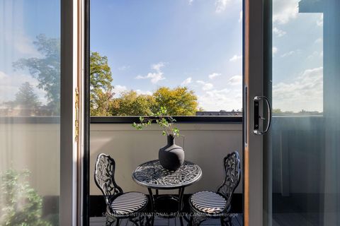 Photo 25 at 7 Thurloe Avenue, Mount Pleasant West, Toronto