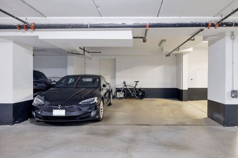 Photo 36 at 7 Thurloe Avenue, Mount Pleasant West, Toronto