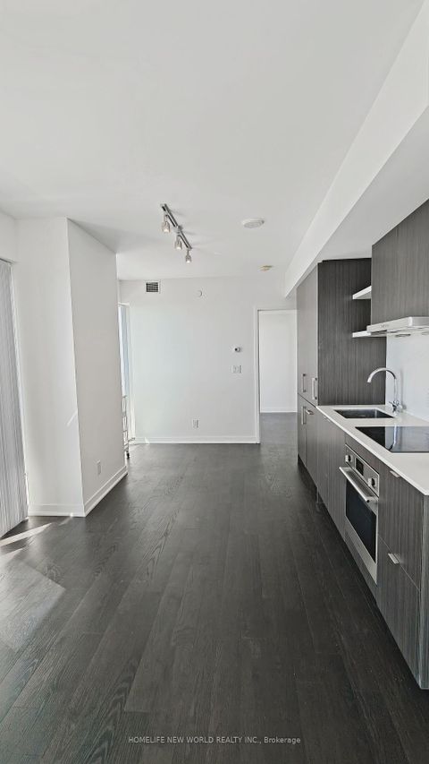Photo 2 at 4810 - 88 Harbour Street, Waterfront Communities C1, Toronto