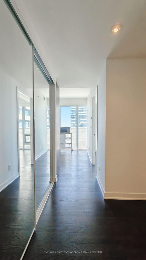 Photo 6 at 4810 - 88 Harbour Street, Waterfront Communities C1, Toronto