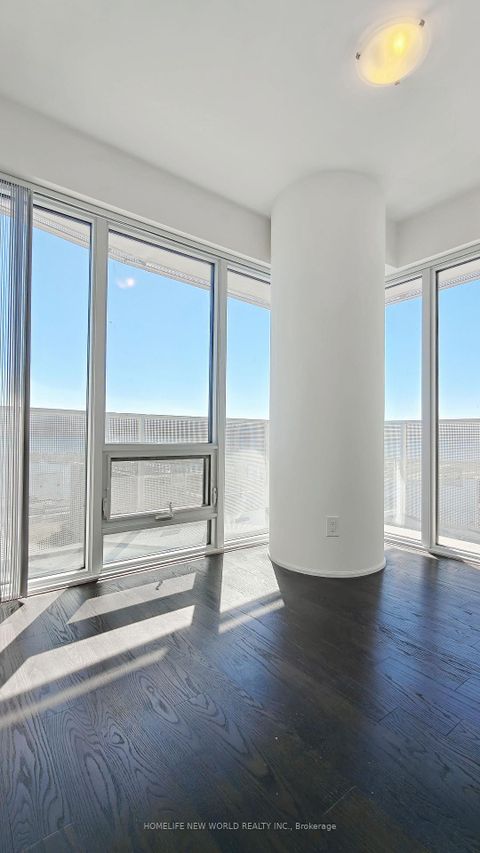 Photo 10 at 4810 - 88 Harbour Street, Waterfront Communities C1, Toronto