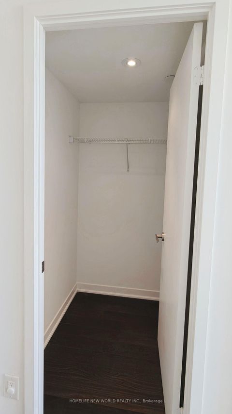 Photo 14 at 4810 - 88 Harbour Street, Waterfront Communities C1, Toronto