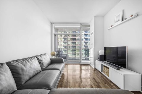 Photo 3 at 906 - 1910 Lake Shore Blvd Boulevard W, South Parkdale, Toronto